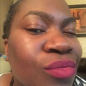 Meet your Posher, Dania